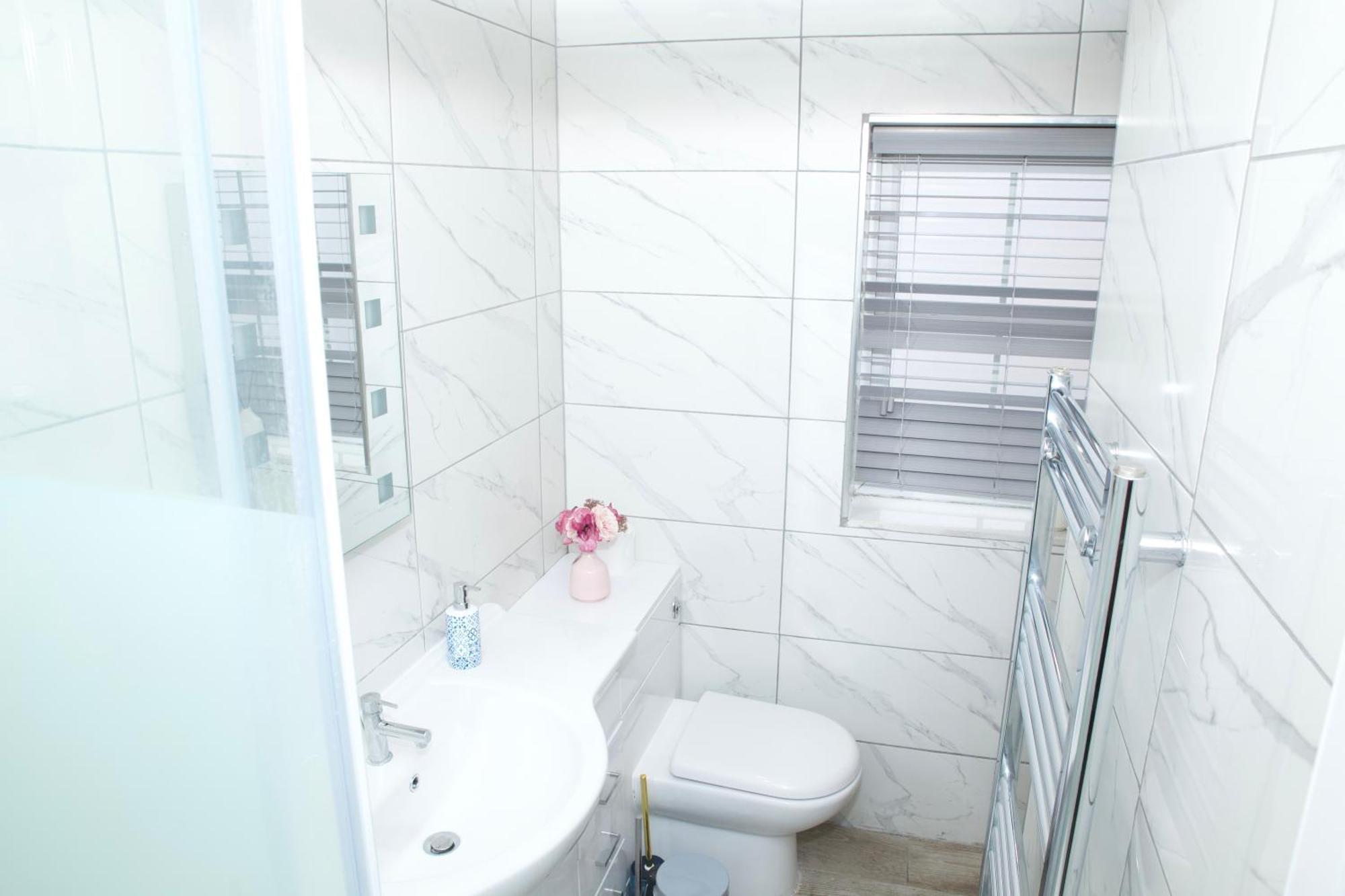 Spacious Modern 2 Bed Flat In City Centre Reading Exterior photo